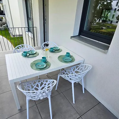 Relaxrefugium Luxus - Kueche, Arbeitsplaetze, Stellplatz & Komfort Fuer Bis 6 Gaeste * Koenigs Wusterhausen