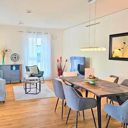 Relaxrefugium Luxus - Kueche, Arbeitsplaetze, Stellplatz & Komfort Fuer Bis 6 Gaeste Appartement Königs Wusterhausen