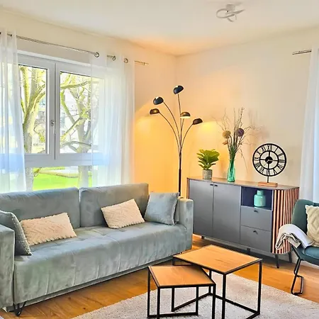 Relaxrefugium Luxus - Kueche, Arbeitsplaetze, Stellplatz & Komfort Fuer Bis 6 Gaeste Lägenhet *