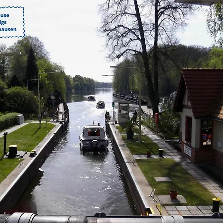 Relaxrefugium Luxus - Kueche, Arbeitsplaetze, Stellplatz & Komfort Fuer Bis 6 Gaeste Appartement *