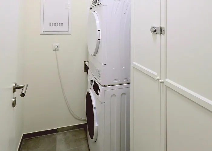 Lägenhet Relaxrefugium Luxus - Kueche, Arbeitsplaetze, Stellplatz & Komfort Fuer Bis 6 Gaeste Königs Wusterhausen